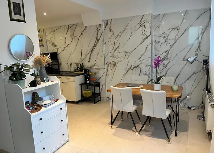 Simple Close To Center Homestay szállás